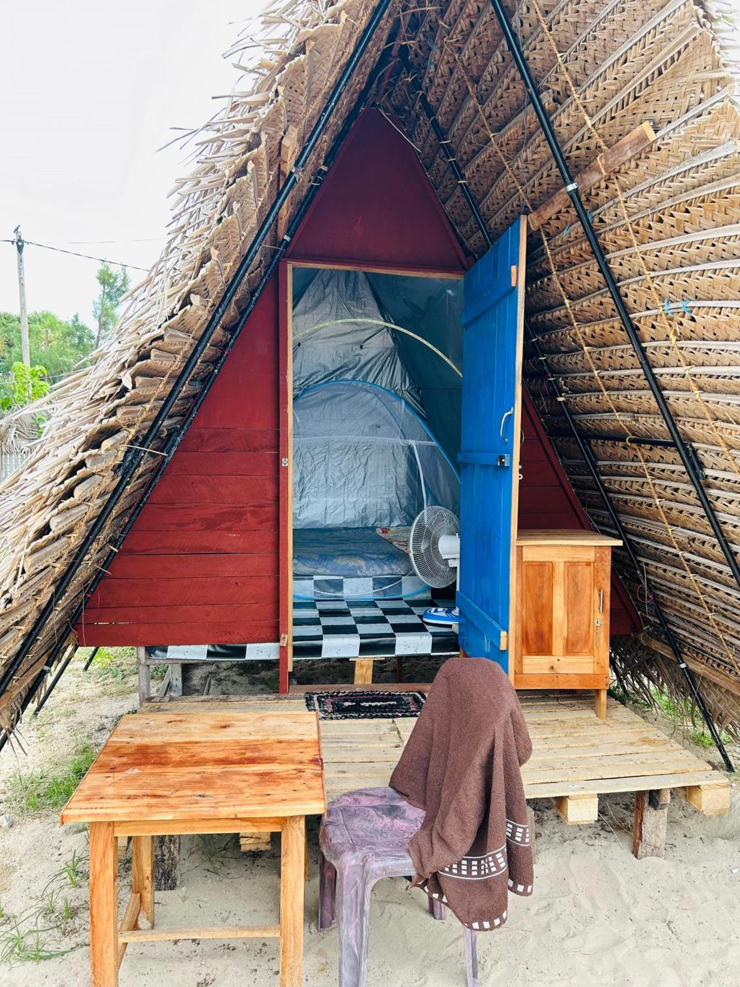 Delft Jeyam Resorts Delft East الغرفة الصورة